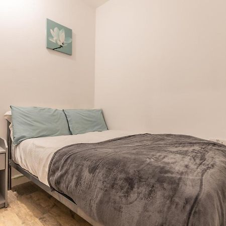 Cosy Modern Apartment, Grand Victorian Building, 5 Mins To Coventry City Centre Buitenkant foto